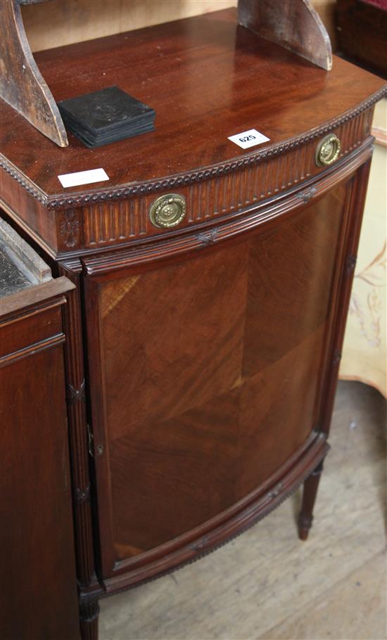 Louis XVI style mahogany bowfront cabinet(-)